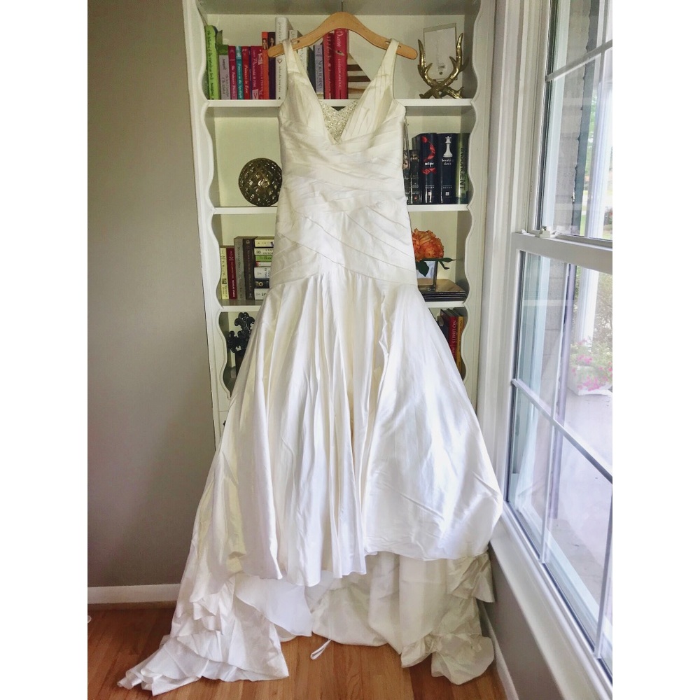 NEW Alfred Sung Wedding Dress
